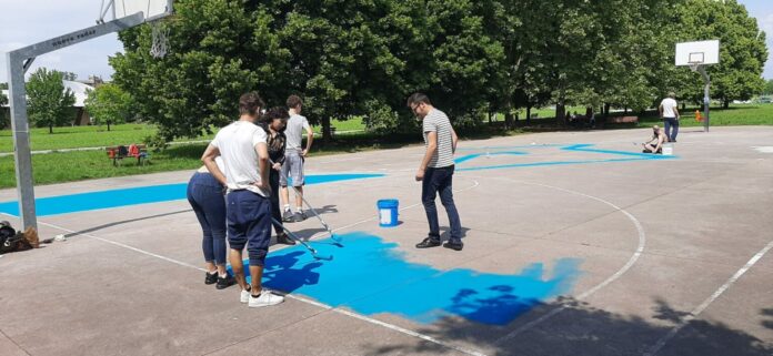 campo basket anello bussero