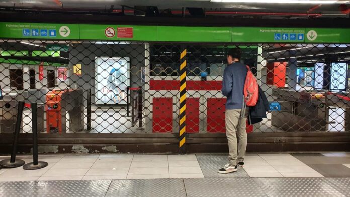 a M2 perde un pezzo. Da domenica sulla metro verde di Milano sono infatti chiuse per lavori le stazioni di Cologno Sud, centro e Nord. 